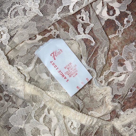 Vintage White Lace Teddy Bodysuit - Picture 6 of 6